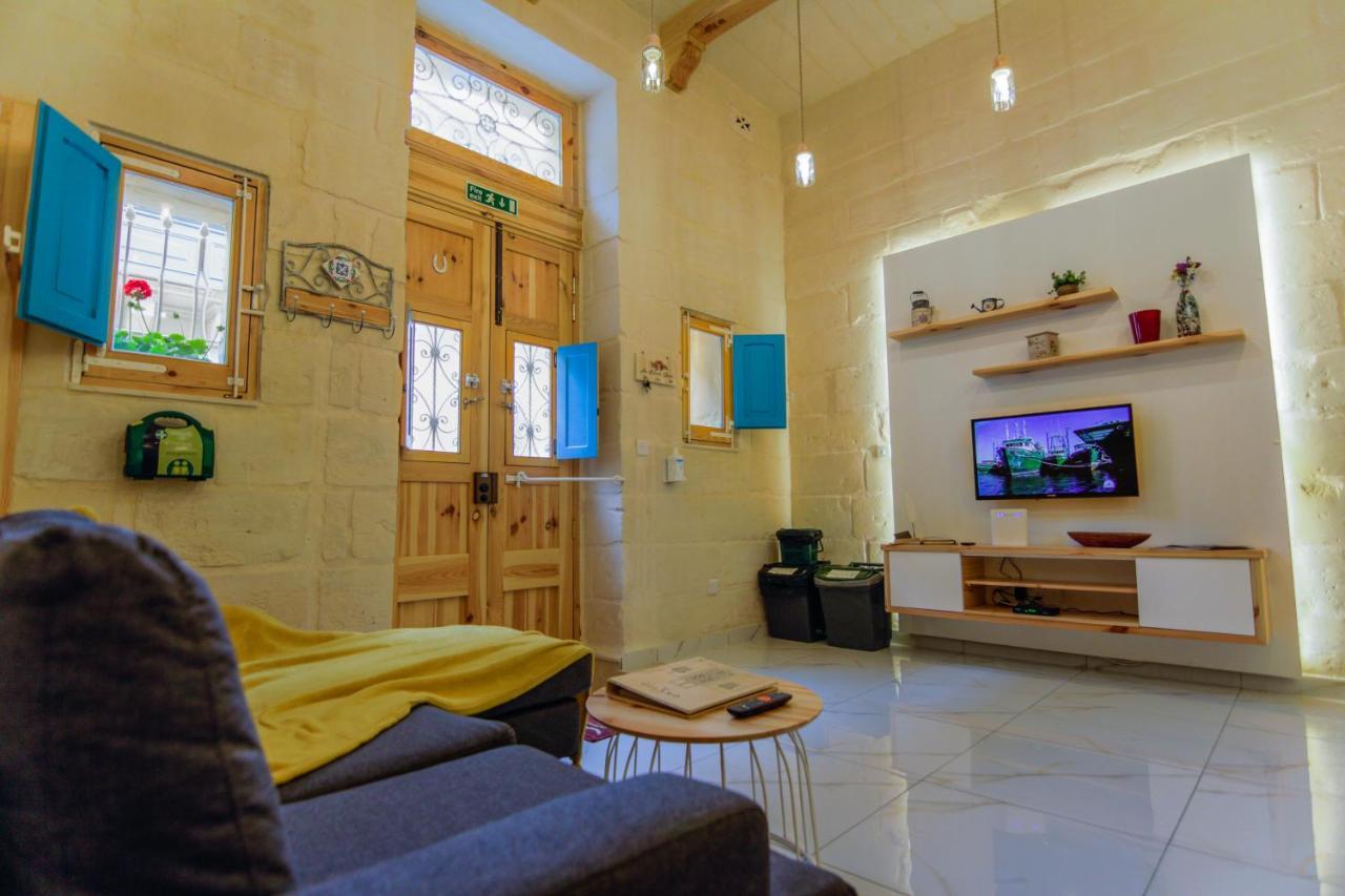 Ta' Gilard - Lovely Renovated Holiday Home Zabbar Exterior photo