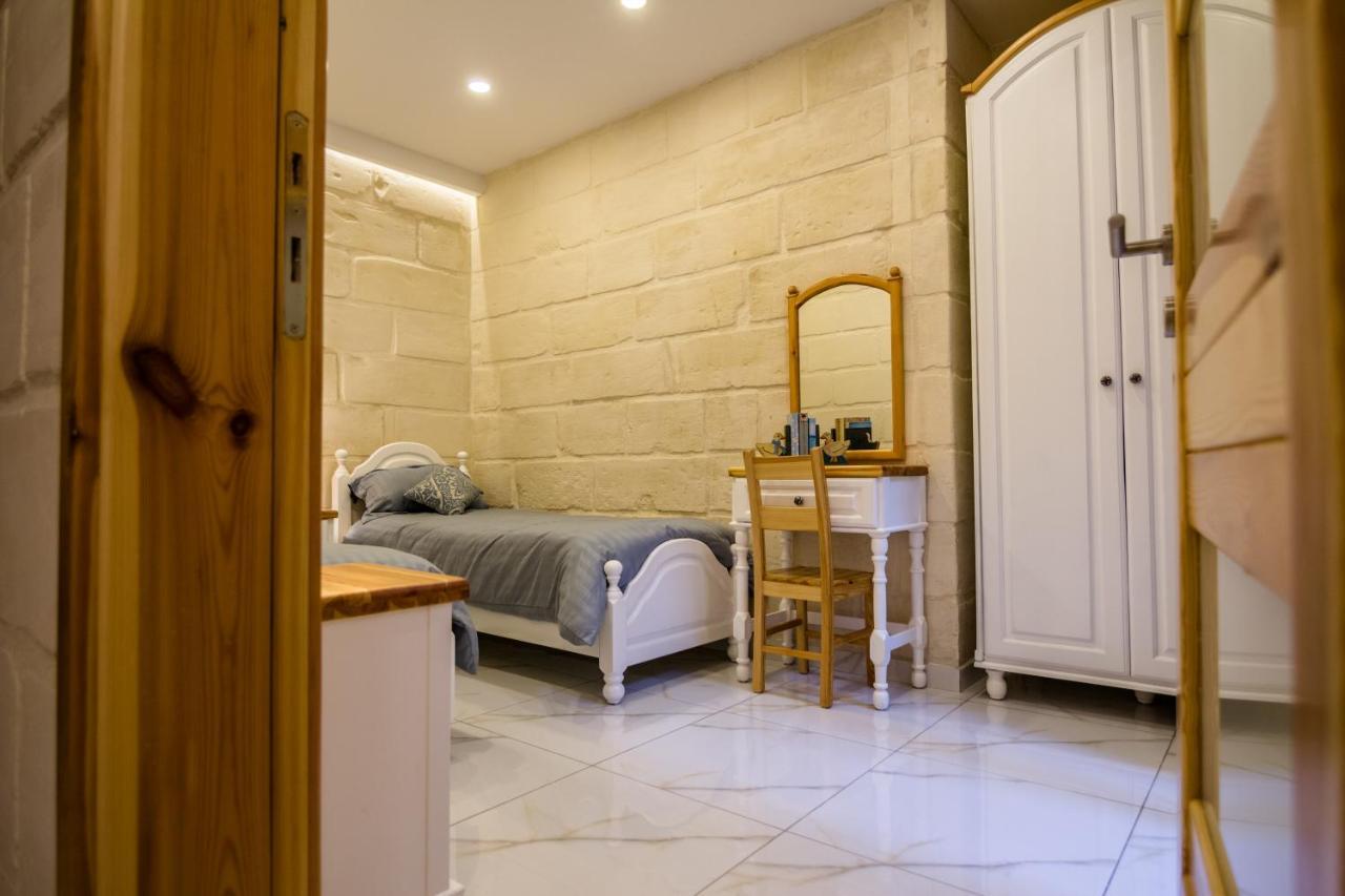 Ta' Gilard - Lovely Renovated Holiday Home Zabbar Exterior photo